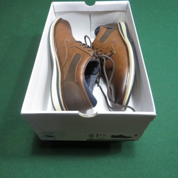 CASUAL SHOES - Picture 2 of 4